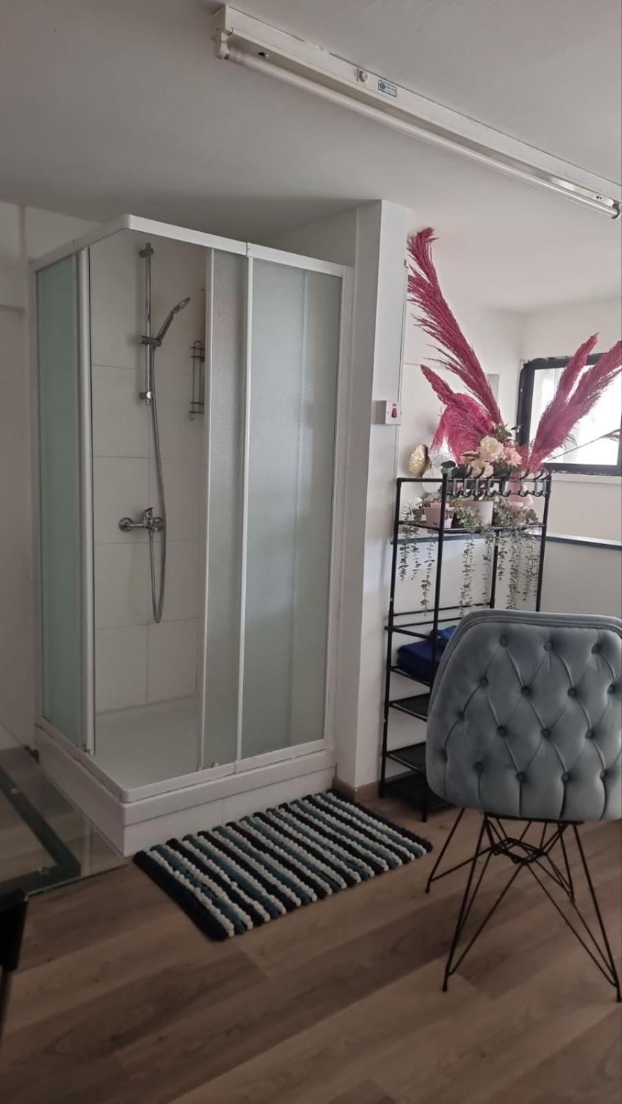 Livepro Apartment Larnaca Bagian luar foto